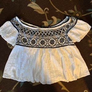 American Eagle off the shoulder top